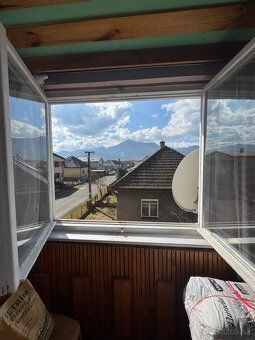 Ponúkam na predaj starší rodinný dom zo 70-tych rokov, s men