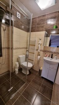 Typ: Rodinný dom Ulica: Rybničná Obec: Bratislava-Vajnory
Hľ