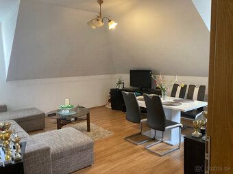 Ponúkam na predaj dvojgeneračný atypický byt priamo v centre