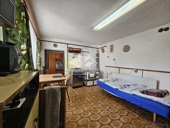 Ponúkame Vám na predaj samostatne stojaci rodinný dom, okres