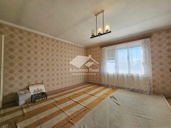Ponúkame Vám na predaj samostatne stojaci 6 - izbový rodinný
