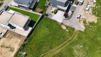 🏔️ Veľká Lomnica – stavebný pozemok 2 300 m² s výhľadom na T
