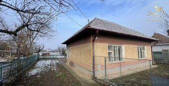 Shark real Vám ponúka na predaj 3 izbový rodinný dom v obci 