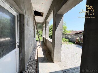 Ponúkame Vám na predaj 3 izbový rodinný dom v obci Čata okre