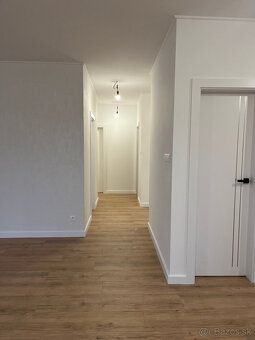 V obci Vrakúň sme rozbehli výstavbu rodinných domov s plánov
