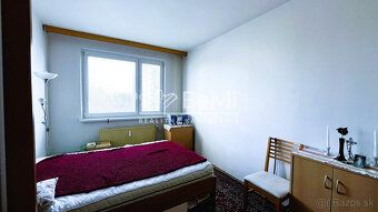039-212-BEBR
 
Na prenájom pekný 2 izbový slnečný zariadený 