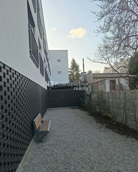 F002-212-PAHO
Štýlové bývanie v srdci Nitry s priestrannou t