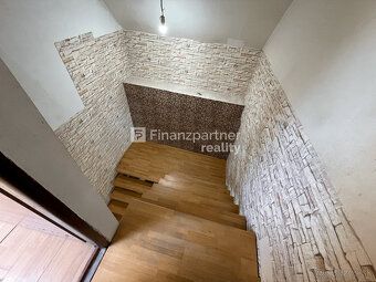 F001-12-MIJA
Na predaj rodinný dom v obci Banský Studenec. V