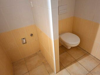 Ponúkame Vám na prenájom 3 izbový byt Žilina, Bytčická. Ploc