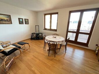 Predám slnečný, tehlový a zrekonštruovaný 3-izbový mezanín s