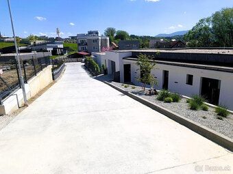 Ponúkame na predaj slnečný stavebný pozemok o výmere 871 m² 