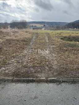 Typ: Pozemky - bývanie Ulica: Pod Papierňou Obec: Bardejov
M