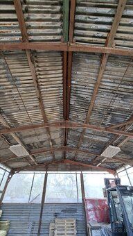 Predám montovanú halu s rozmermi 10x8x5m. Cena je 500€ s tým