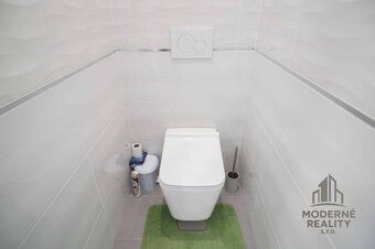 Moderné Reality ponúka na predaj veľký 3-izbový byt s balkón
