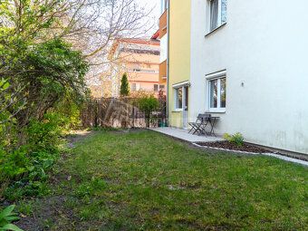Moderný 2 izbový byt s vlastným dvorom a parkovaním -Dunajsk