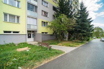 Vo výhradnom zastúpení ponúkam na predaj priestranný 3-izbov