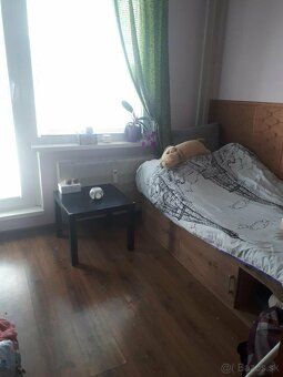 Predám 3 izbový byt vo výmene 79 m² na ulici J. Jesenského s