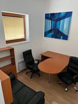 Ponúkam na prenájom alebo predaj budovu v Žiari nad Hronom, 