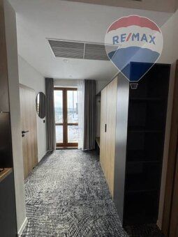 RE/MAX Perfekt ponúka na predaj 1-izbový apartmán v exkluzív