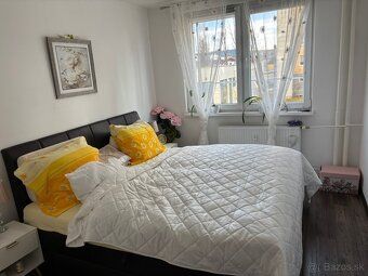 AV REALITY POPRAD ponúka na predaj 3-izbový byt  balkónom. T