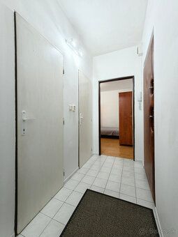 Ponúkame na predaj moderný a prakticky riešený 1-izbový byt 