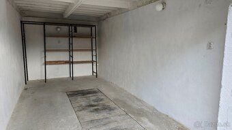 Predám murovanú garáž (19 m²) s montážnou jamou – Trenčín, N