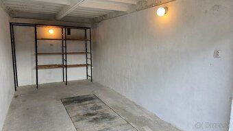 Predám murovanú garáž (19 m²) s montážnou jamou – Trenčín, N