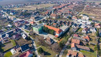 Exkluzívne iba v PNORF – REAL ESTATE ponúkame na predaj troj