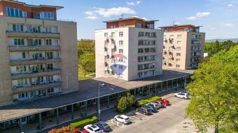 RE/MAX Vám ponúka na predaj priestranný 2-izbový byt na prvo