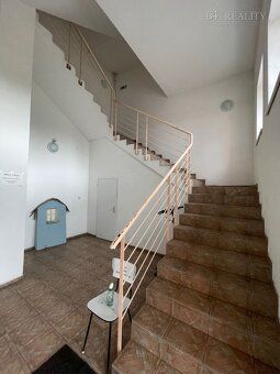 Ponúkame Vám na prenájom kanceláriu s výmerou 20 m2 na Piari