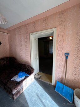 Ponúkam na kúpu starší rodinný dom určený na rekonštrukciu v