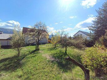 Slnečný pozemok 690 m² s výhľadom na Chopok – Predajná Hľadá