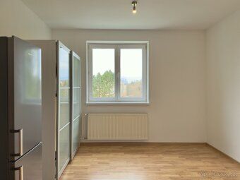 Slnečný 3-izbový byt 70 m², tehla, TOP lokalita Kopanice
Hľa