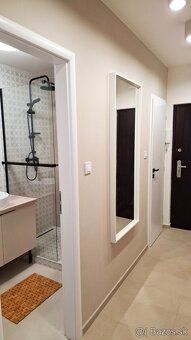 Ponúkame Vám EXKLUZÍVNE tento moderný, úplne nový, zariadený