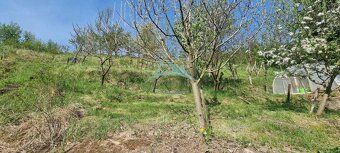 REDAJ: 2-podlažná chata (546 m²) v tichej časti Šiah – Čiast