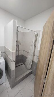Ponúkam na prenájom 2izb. 38m2 byt na Fončorde voľný ihneď. 