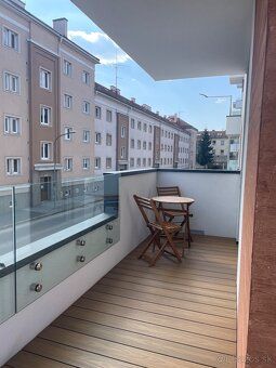 Dam do prenajmu byt v centre ZV (novostavba Kubaniho dvory).