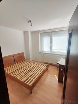Dám do prenájmu 3izbový byt veľký priestranný veľký balkón k