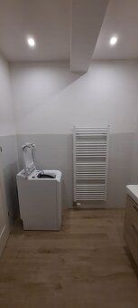 Ponúkame na prenájom nezariadený 3-izbový byt a parkovacie m