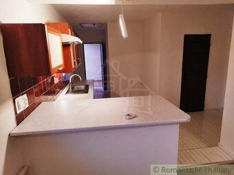 80 m2 nehnuteľnosť disponuje terasou, predsieňou, 3 priestra