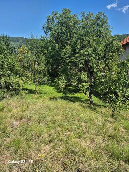 Ponúkam Vám stavebný pozemok o výmere 1 997 m² v malebnej ob