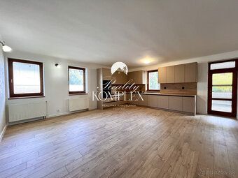 Typ: Rodinný dom Obec: Veľké Dvorníky
🏡 Reality KOMPLEX s.r.