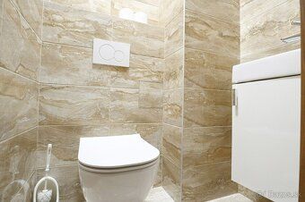 Ponúkame na predaj priestranný 4-izbový byt v širšom centre 