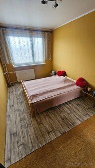 Predám 2 izbový byt s balkónom, poschodie 6/7, 50m2 s úžasný