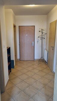 Ponúkam na prenájom kompletne zariadený 2i byt na Bakossovej