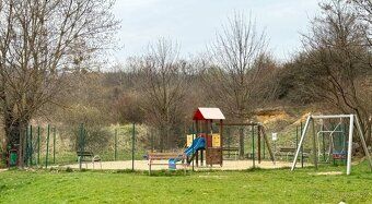 Na predaj pekný 4 izbový byt o rozlohe 80 m2 s balkónom na o