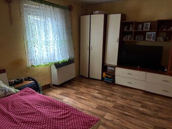 Typ: Rodinný dom Obec: Červený Kameň
V obci Červený Kameň pr