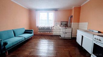 023-12-IRBI
Na predaj rodinný dom v obci Jasenie, v krásnom 