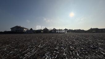F002-14-SIRA3a
Na predaj orná pôda v katastrálnom území obce