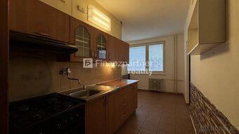 F017-113-SIRA3a
Na predaj 3 izbový byt v meste Šaľa, na ulic